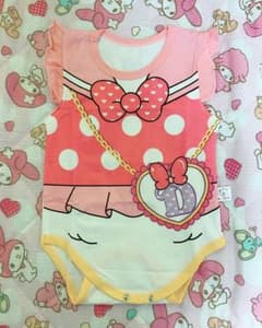 新品 未使用 デイジー ロンパースのサムネイル
