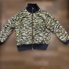 Champion 迷彩柄 ナイロンジャケット タイガーカモのサムネイル