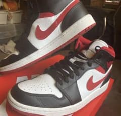 ブラックバモスさん専用NIKE ジョーダンワンmid 赤のサムネイル