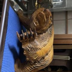 彫刻　熊の置物のサムネイル