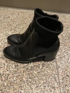 ZARA ショートブーツのサムネイル