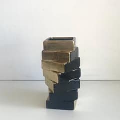 黒　金　花瓶　花器　フラワーベース　ツイスト　ヴィンテージ　ビンテージのサムネイル
