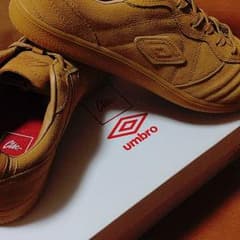 アンブロのサムネイル