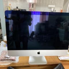 iMac Retina 4K 21.5インチ 2019のサムネイル
