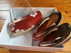 草履とバッグのセット 赤と黒のサムネイル