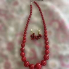レッドビーズ ネックレス ピアス セットのサムネイル