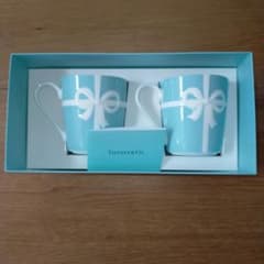 【新品未使用】Tiffany & Co. ティファニーリボンペアマグカップ2個のサムネイル