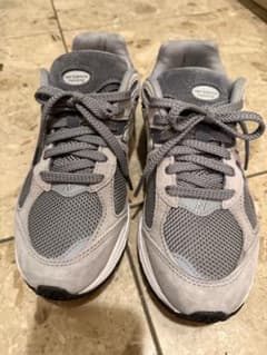 New Balance MR2002 6.5 グレーのサムネイル