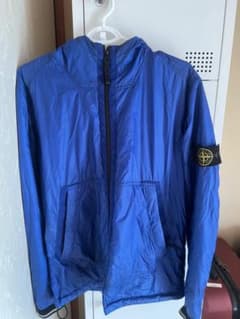 Stone Island フード付きナイロンジャケット 青のサムネイル