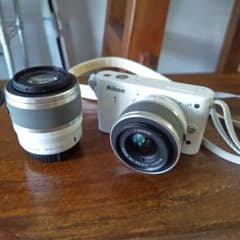 Nikon 1 J1 ダブルズームキット ホワイト 本体のサムネイル