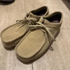 Clarks Originals モカシン ベージュ　Vibramソールのサムネイル