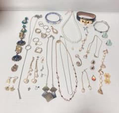 Women's accessories bundle: necklaces, earrings, etc.