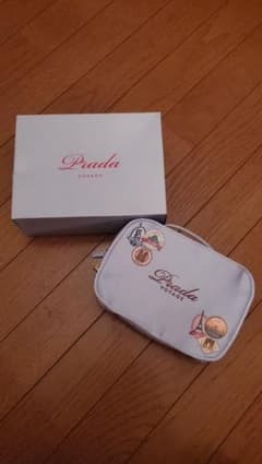 PRADAポーチのサムネイル