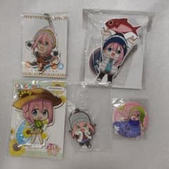 ゆるキャン△ 各務原なでしこ 5点セット アクリルスタンド 缶バッジ