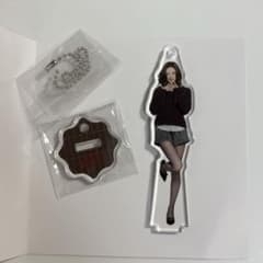TWICE ランダムミニアクリルスタンドチャーム サナのサムネイル