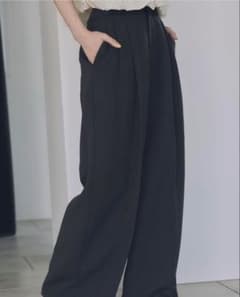 dium. Cut Off Tuck pants Black / タックパンツのサムネイル