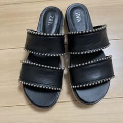 ZARA サンダルのサムネイル