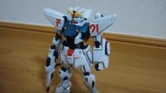 MG ガンダムF91 2.0 チタニウムフィニッシュ 組立品のサムネイル