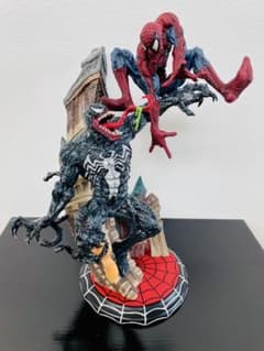 スパイダーマン VS ヴェノム スタチュー 岩倉圭二 原型 - メルカリ