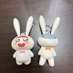 クレヨンしんちゃん お耳が動く！シリコン マスコット キーホルダー　2個