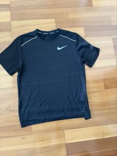 NIKE DRI-FIT ランニングTシャツ ブラック Sのサムネイル