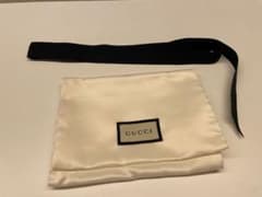 GUCCI サテンポーチ ホワイトのサムネイル