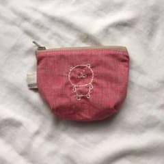ハンドメイド 赤くてまるい くまのポーチのサムネイル