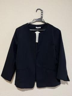 【新品タグ付き】ハニーズ ネイビー ノーカラージャケットのサムネイル