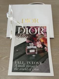 Dior FALL 2026 カタログ ショッパーセットのサムネイル
