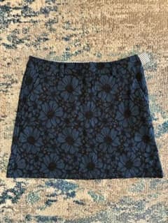 BEAMS GOLF 花柄レーススカート ネイビー Mのサムネイル