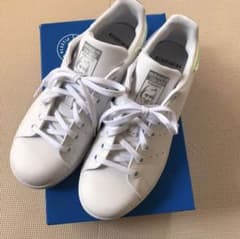 adidas スタンスミスJ  オーロラ　メタリックのサムネイル