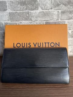 ルイヴィトンLOUIS VUITTON エピ ポルトモネ　クレディ　長財布のサムネイル