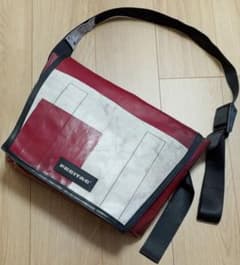 FREITAG G5.1 メッセンジャーバッグ レッド＆ホワイト - メルカリ