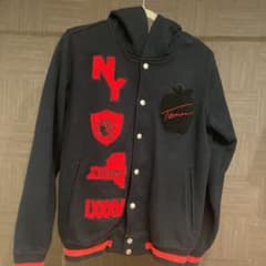 お値下げ中☆TOMMY ボタンパーカーのサムネイル