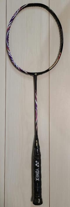 YONEX　アストロックス100ZZ　BP限定品　レア　バドミントンラケットのサムネイル