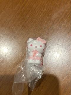 サンリオキャラクターズ　ワントーンマスコット桜　キティのサムネイル