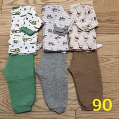 ユニクロ　キルトパジャマのサムネイル
