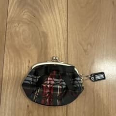 Coach チェック柄 がま口ポーチのサムネイル