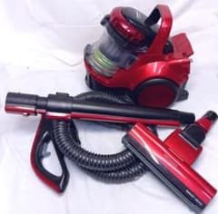 中古 HITACHI CV-SE900 掃除機本体 2017年製 ○○HITACHI サイクロン式掃除機（CV-SE900）2018年製、動作良好