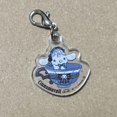 みるく　アクリルチャーム ゴシックパーティのサムネイル