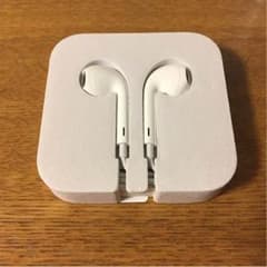アップル 純正イヤホン 未使用品のサムネイル