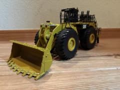 CAT 994F ホイールローダー 1:50スケールモデル - メルカリ