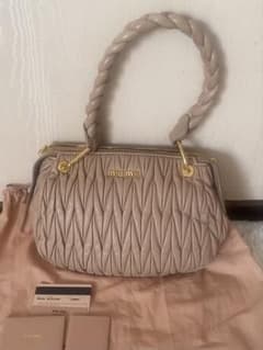 miu miu マテラッセル ショルダーバッグ - メルカリ