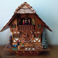 シュナイダー製 木製掛時計 動く人形付きジャンク品 - メルカリ