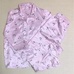 GU サテンパジャマ  ネコ柄のサムネイル