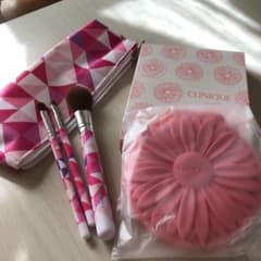 クリニーク鏡とブラシセットのサムネイル