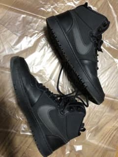 Nike ブラック ハイカットスニーカーのサムネイル