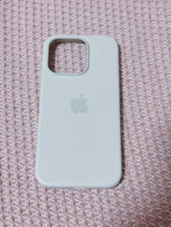 Apple iPhone15pro用ケース 純正 シリコンケースのサムネイル