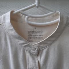 【ハリネズミ様】　無印良品　生成り　スタンドカラーシャツのサムネイル