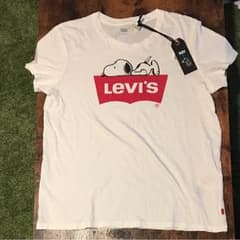 ◇◆リーバイス スヌーピーコラボTシャツ◇◆送料無料‼️のサムネイル